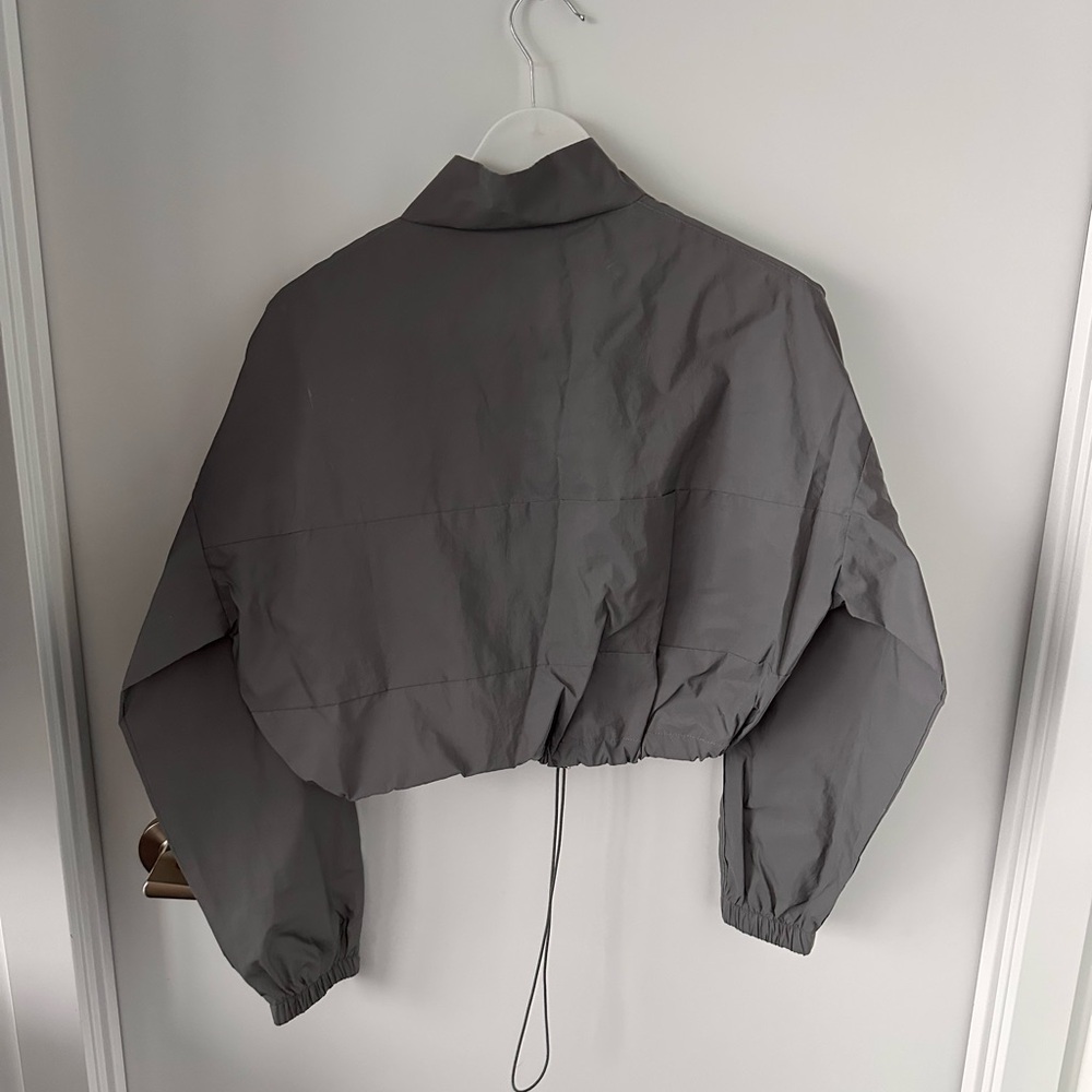 437 Women’s Tracksuit (Cropped Jacket and Track Pants) - Picture 2 of 7
